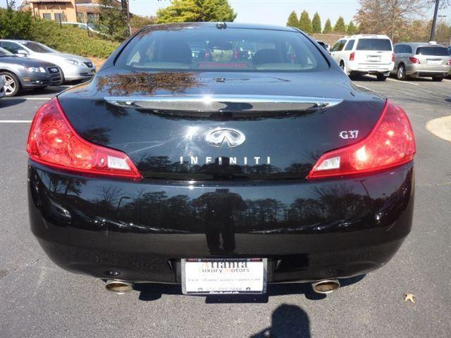 Infiniti G37 2008 photo 4