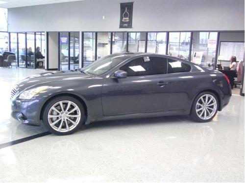 Infiniti G37 2008 photo 2
