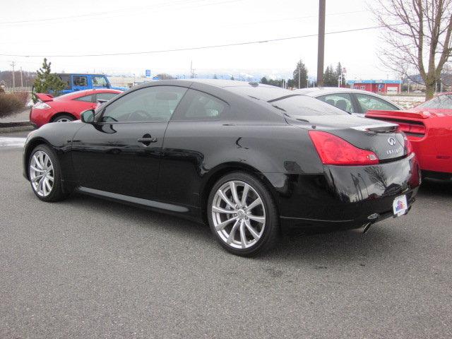Infiniti G37 2008 photo 2