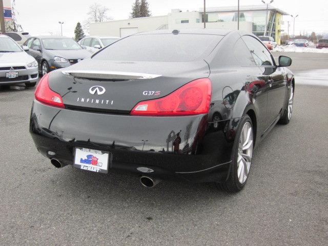 Infiniti G37 2008 photo 3