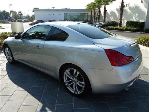 Infiniti G37 2008 photo 4
