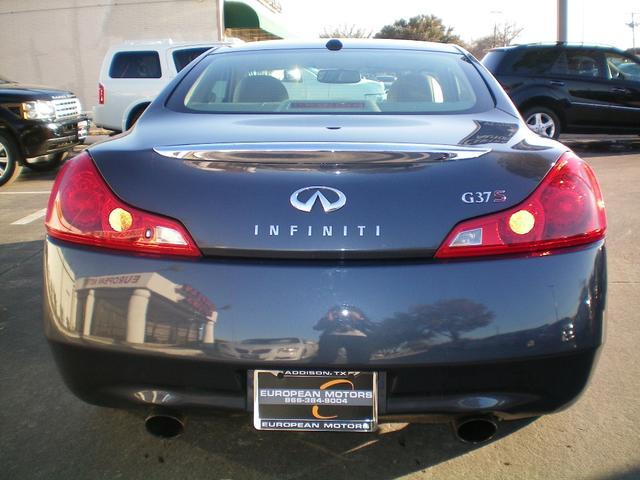 Infiniti G37 2008 photo 3