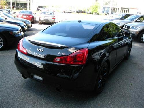Infiniti G37 2008 photo 3