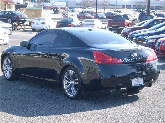 Infiniti G37 2008 photo 4