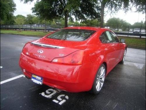 Infiniti G37 2008 photo 3