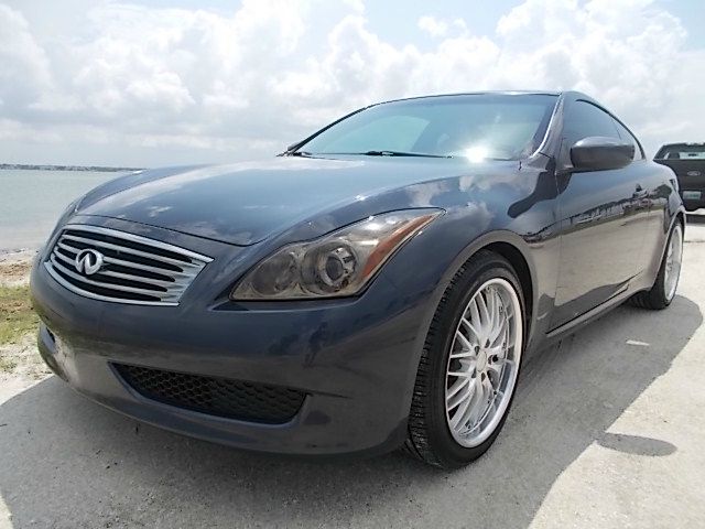 Infiniti G37 2008 photo 3