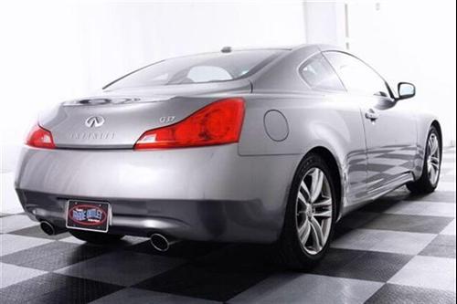 Infiniti G37 2008 photo 2