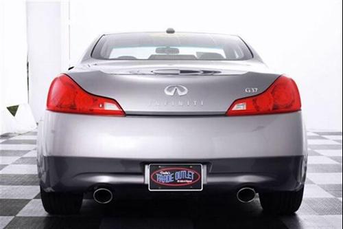 Infiniti G37 2008 photo 3