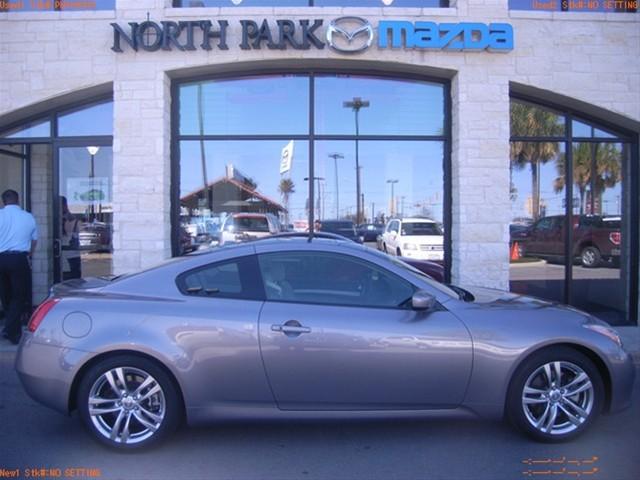 Infiniti G37 FWD 4dr Sport Coupe