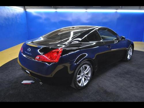 Infiniti G37 2008 photo 3