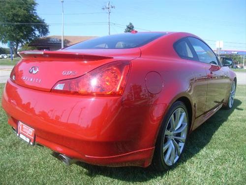 Infiniti G37 2008 photo 2