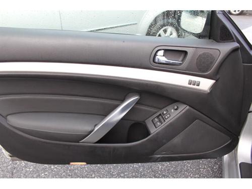 Infiniti G37 2008 photo 3