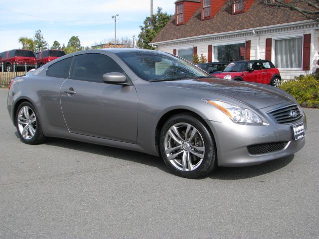 Infiniti G37 2008 photo 2