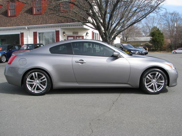 Infiniti G37 2008 photo 3