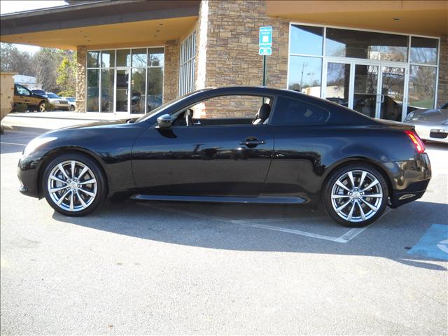 Infiniti G37 2008 photo 2