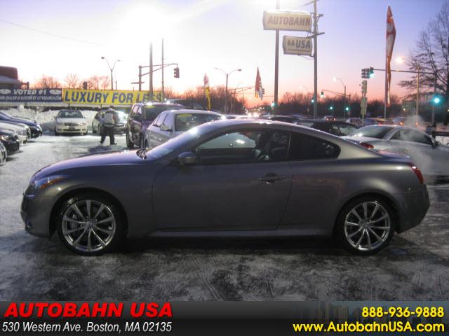 Infiniti G37 2008 photo 2