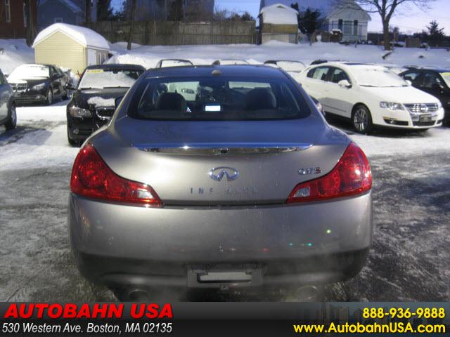 Infiniti G37 2008 photo 3