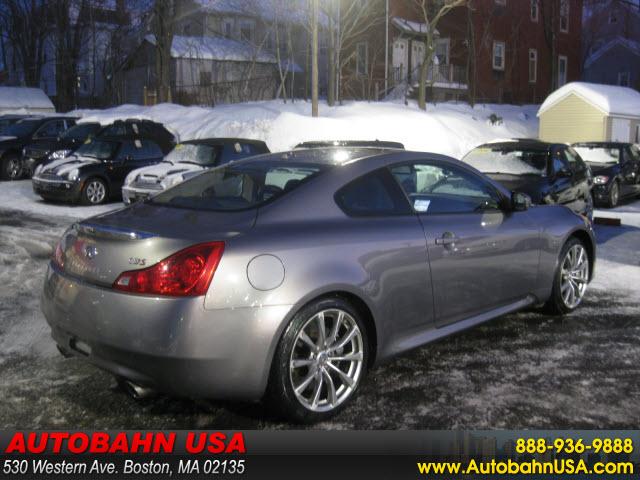 Infiniti G37 2008 photo 4