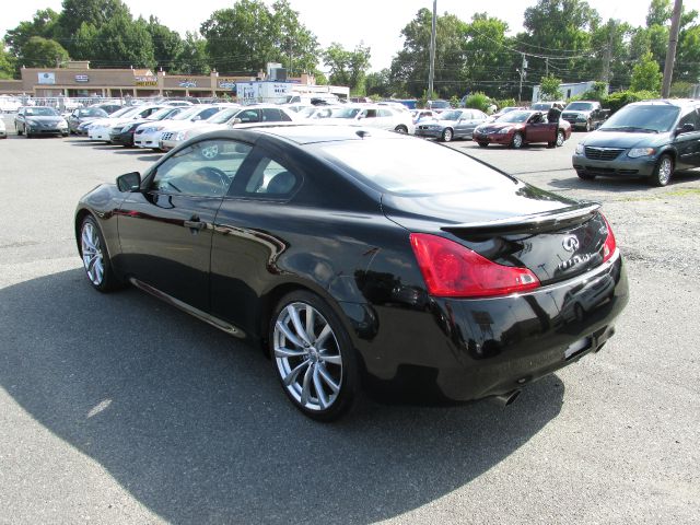 Infiniti G37 2008 photo 4