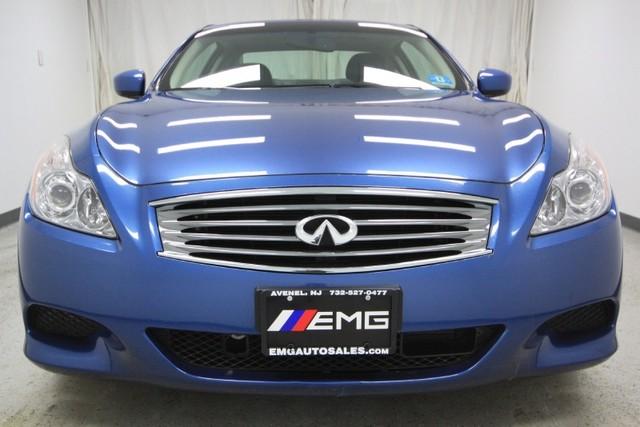 Infiniti G37 2008 photo 2