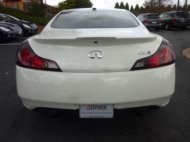 Infiniti G37 2008 photo 4