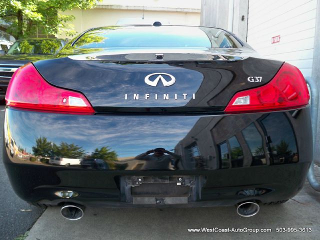 Infiniti G37 2008 photo 11