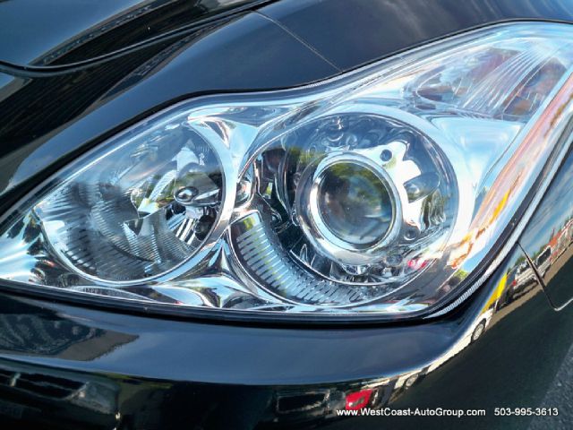 Infiniti G37 2008 photo 12