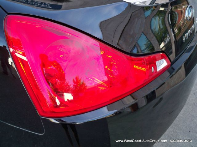 Infiniti G37 2008 photo 18