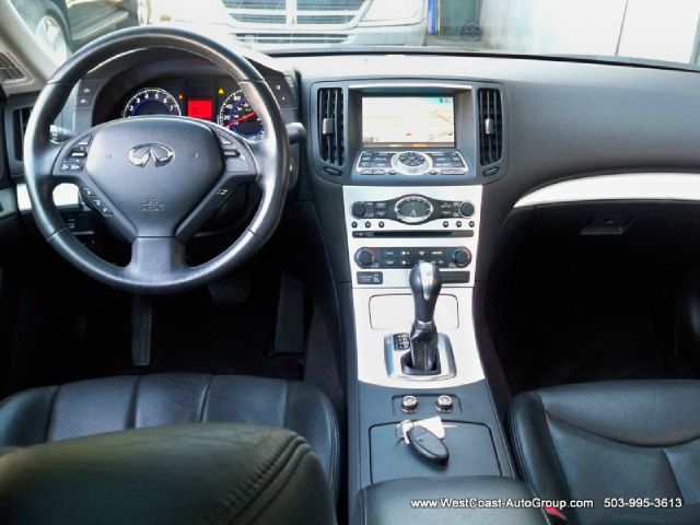 Infiniti G37 2008 photo 20