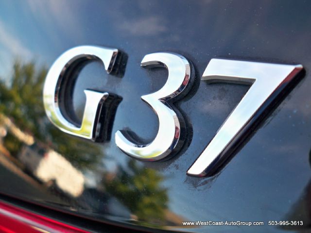 Infiniti G37 2008 photo 23