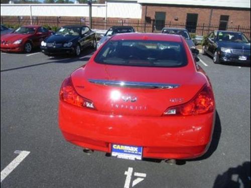 Infiniti G37 2008 photo 2