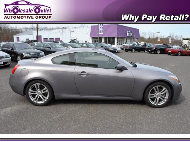 Infiniti G37 2008 photo 2
