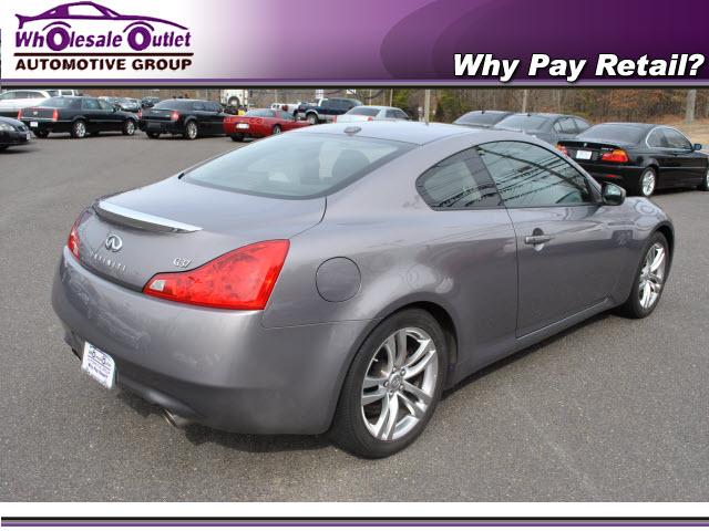 Infiniti G37 2008 photo 3