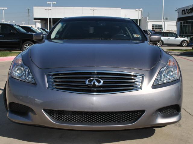 Infiniti G37 2008 photo 1