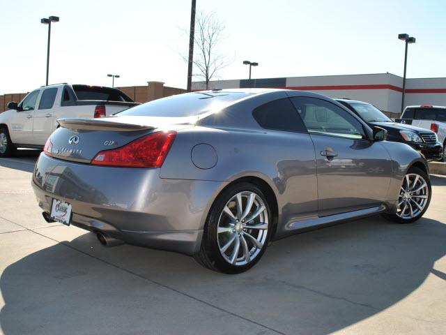 Infiniti G37 2008 photo 3