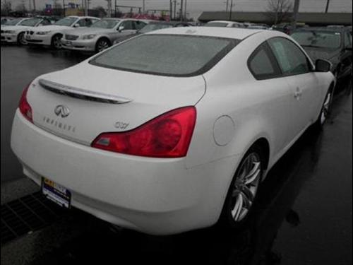 Infiniti G37 2008 photo 3