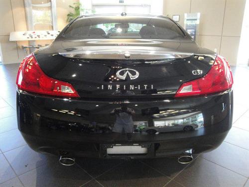 Infiniti G37 2008 photo 2