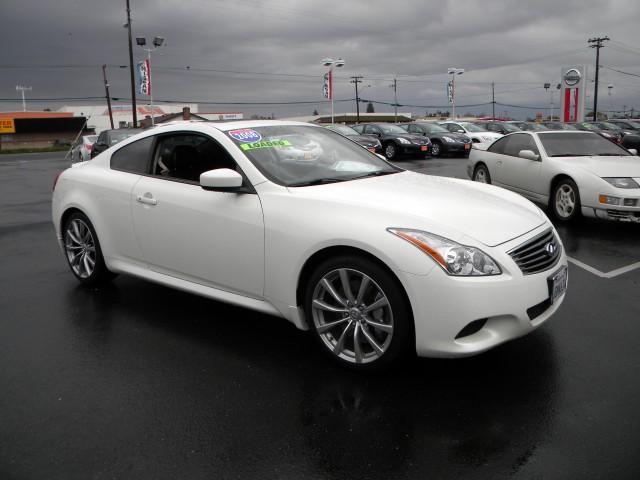 Infiniti G37 XE 2WD V6 Autom Coupe