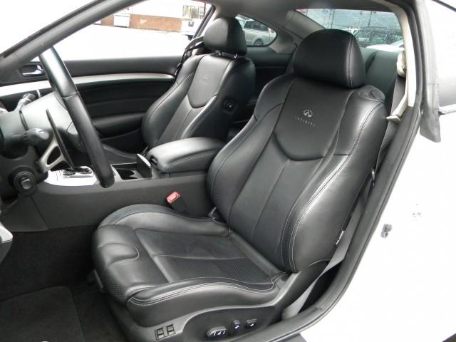 Infiniti G37 2008 photo 5