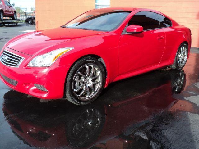Infiniti G37 2008 photo 2