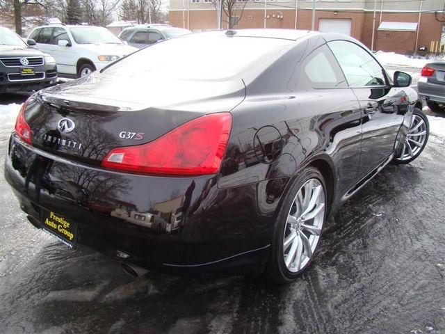 Infiniti G37 2008 photo 1