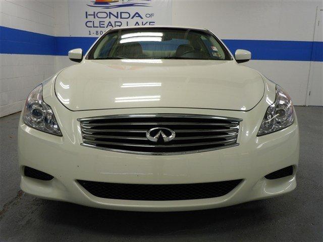 Infiniti G37 2008 photo 2