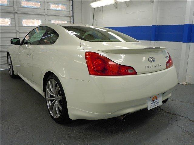 Infiniti G37 2008 photo 3