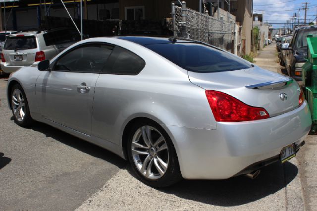 Infiniti G37 2008 photo 2