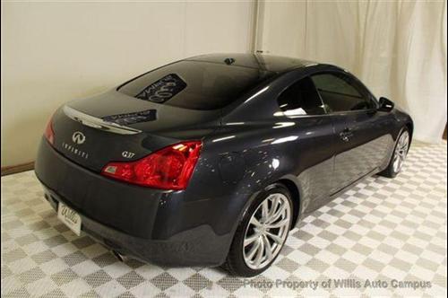 Infiniti G37 2008 photo 2