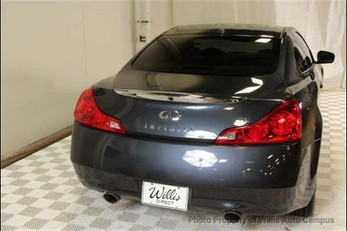 Infiniti G37 2008 photo 3
