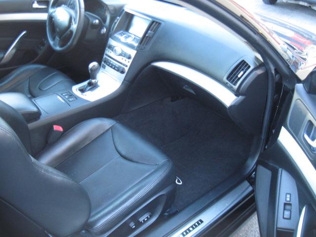 Infiniti G37 2008 photo 4