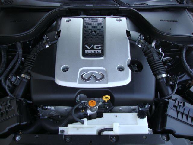 Infiniti G37 2008 photo 4