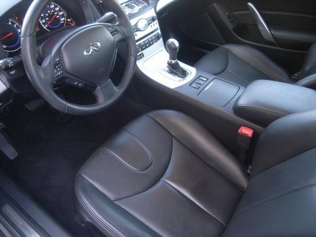 Infiniti G37 2008 photo 3