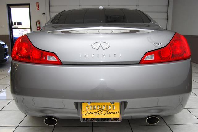 Infiniti G37 2008 photo 3